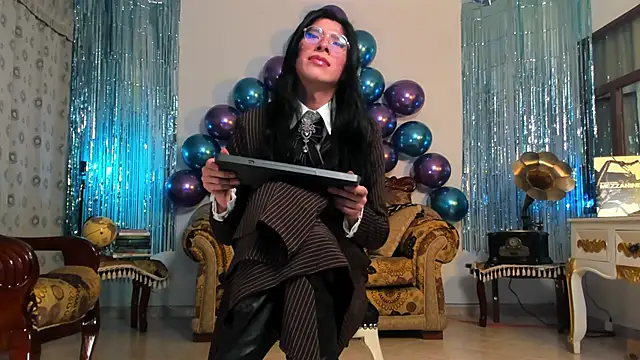 nonbinaryangel online show from February 12, 12:38 am