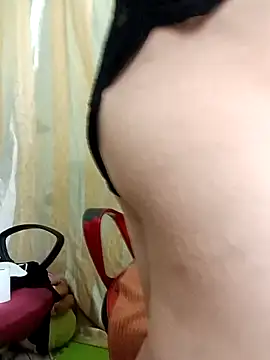 Snapshot of Mizzu-mi chatting on November 7, 2:06 pm Mizzu-mi online show from November 7, 2:06 pm