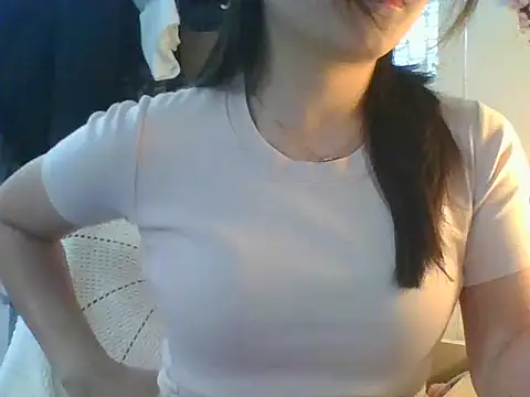 Linzly online show from December 19, 2:51 am