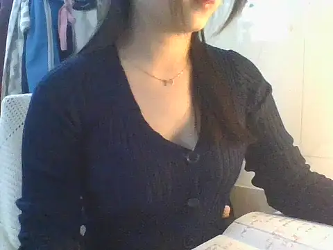 Linzly online show from December 20, 2:40 am