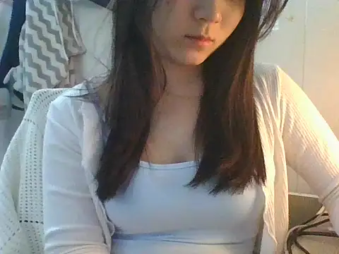 Linzly online show from March 7, 2:30 am