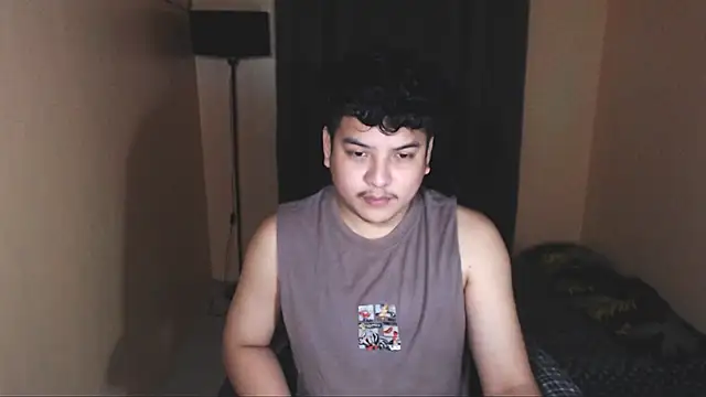 Snapshot of Prince_Killian chatting on December 16, 7:41 pm Prince Killian online show from December 16, 7:41 pm