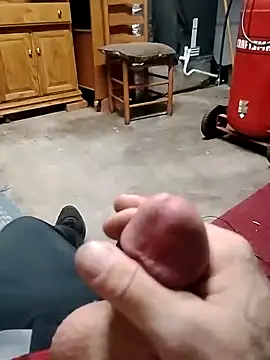 Snapshot of Harddick4u33 chatting on December 1, 7:02 am Harddick4u33 online show from December 1, 7:02 am