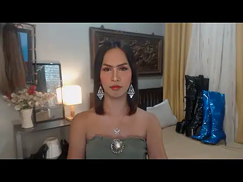 Nathalieheartt online show from November 25, 3:50 am