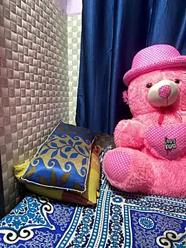 Hot Jaanvi  online show from April 4, 9:07 am