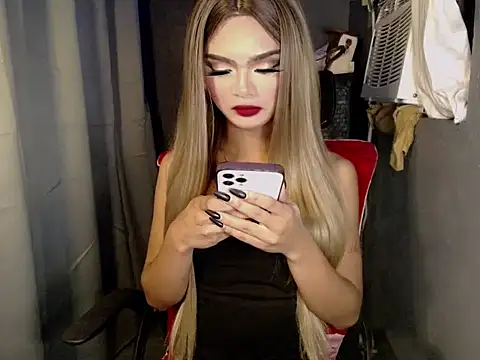 lexie malingera online show from January 13, 8:47 pm