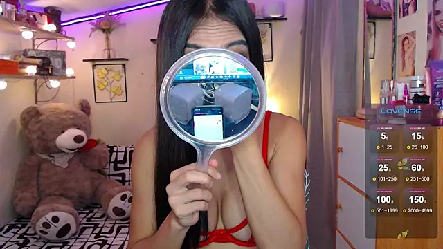 Snapshot of izabella_moore chatting on May 17, 12:41 am izabella moore online show from May 17, 12:41 am