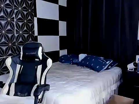 Snapshot of AsianHotBODYY chatting on September 10, 2:55 am AsianHotBODYY online show from September 10, 2:55 am