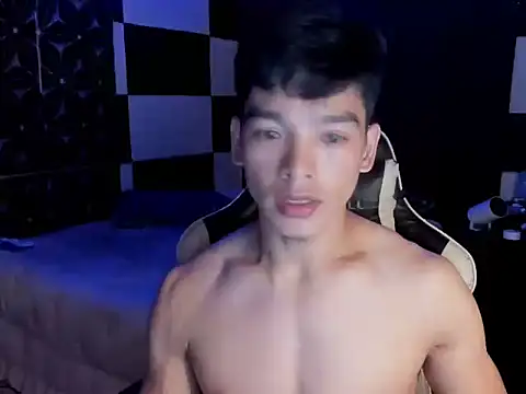 Snapshot of AsianHotBODYY chatting on September 12, 1:55 pm AsianHotBODYY online show from September 12, 1:55 pm