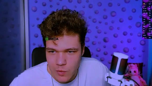 Snapshot of lucas_long_ chatting on November 30, 10:19 am lucas long online show from November 30, 10:19 am