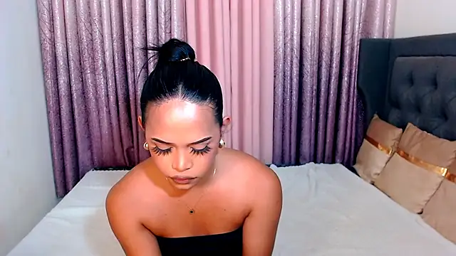 Lorainnelustts online show from October 28, 3:10 am