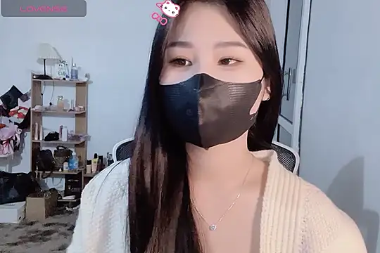 Snapshot of ___Daisy___ chatting on November 11, 6:13 am Daisy online show from November 11, 6:13 am