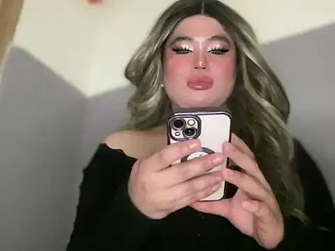 Snapshot of Naughtyrosecum chatting on November 29, 1:36 pm Naughtyrosecum online show from November 29, 1:36 pm