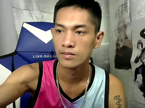 Snapshot of riks_tyler chatting on September 15, 1:44 pm riks tyler online show from September 15, 1:44 pm