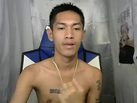 Snapshot of riks_tyler chatting on September 21, 3:24 pm riks tyler online show from September 21, 3:24 pm