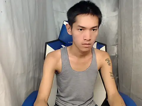 riks tyler online show from April 4, 6:16 pm