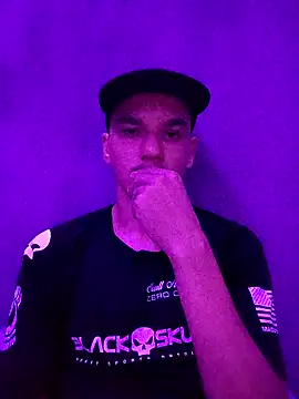 Snapshot of Thpaugrosso chatting on November 25, 3:50 am Thpaugrosso online show from November 25, 3:50 am