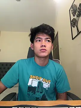 Snapshot of Prince_kiyoshi chatting on May 27, 1:57 am Prince kiyoshi online show from May 27, 1:57 am