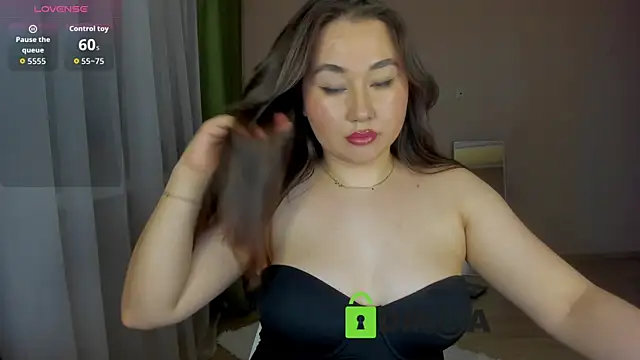 emilia mur online show from April 2, 4:48 pm