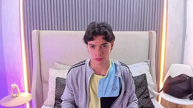 BenitoSaenz online show from October 4, 12:08 am