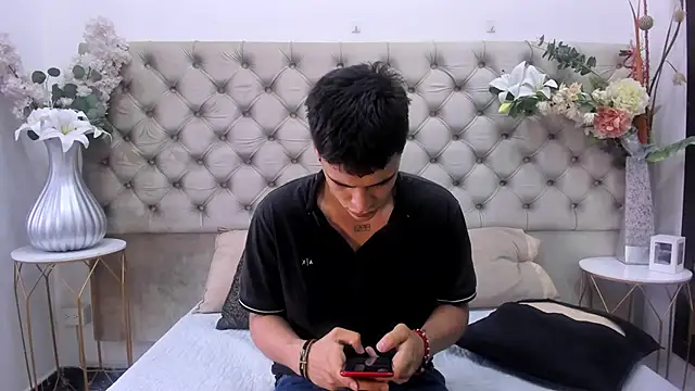 BenitoSaenz online show from March 17, 1:14 pm