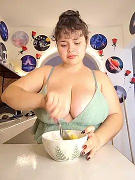 SeleneLuminari8 online show from January 8, 4:31 pm