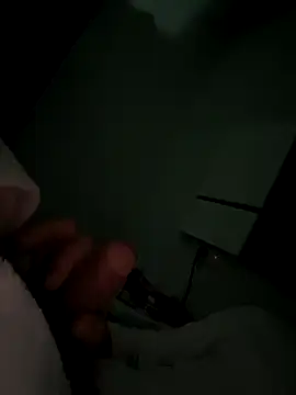 Snapshot of Franmrd95 chatting on February 27, 7:08 am Franmrd95 online show from February 27, 7:08 am