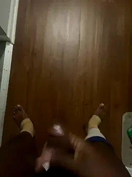 Snapshot of JezOne555 chatting on November 25, 3:39 am JezOne555 online show from November 25, 3:39 am