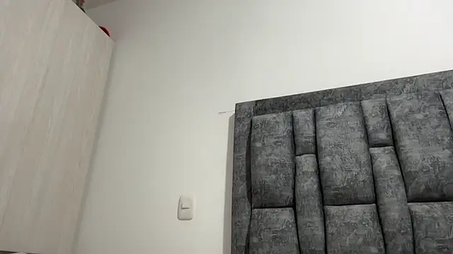 Snapshot of Sophia_copper chatting on October 9, 3:37 am Sophia copper online show from October 9, 3:37 am