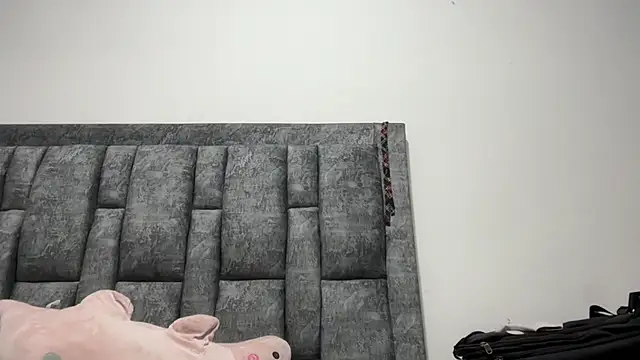 Snapshot of Sophia_copper chatting on October 16, 4:13 am Sophia copper online show from October 16, 4:13 am