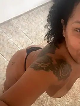 Snapshot of morenaluaa chatting on September 14, 4:28 pm morenaluaa online show from September 14, 4:28 pm