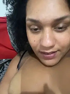 Snapshot of morenaluaa chatting on September 18, 1:18 am morenaluaa online show from September 18, 1:18 am