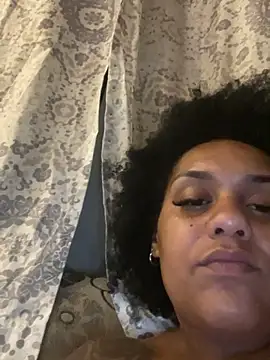 Snapshot of morenaluaa chatting on October 21, 12:55 am morenaluaa online show from October 21, 12:55 am