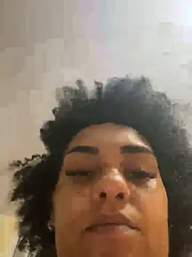 Snapshot of morenaluaa chatting on November 24, 11:37 pm morenaluaa online show from November 24, 11:37 pm