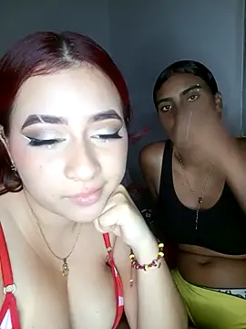 Snapshot of Chloe_Sky_love chatting on October 15, 5:18 am Chloe Sky love online show from October 15, 5:18 am