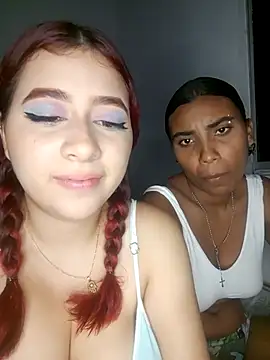 Snapshot of Chloe_Sky_love chatting on November 14, 4:44 am Chloe Sky love online show from November 14, 4:44 am