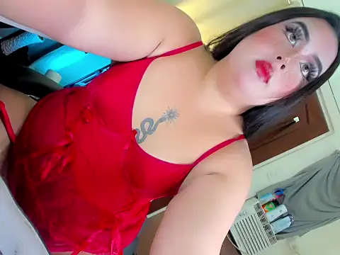 Snapshot of madeforyoou chatting on November 21, 2:49 pm madeforyoou online show from November 21, 2:49 pm