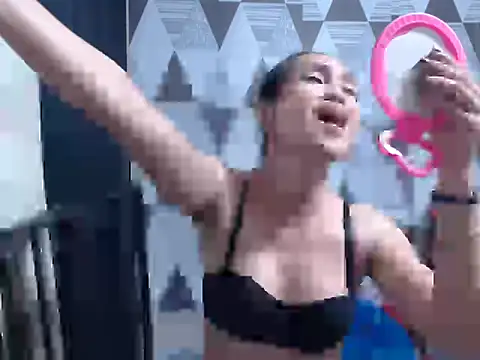 Wiynwyn Delamerced1989 online show from February 19, 1:07 pm