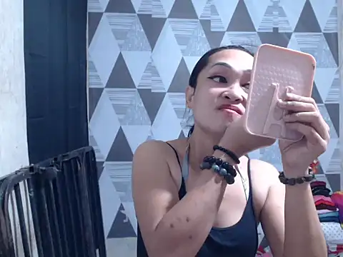 Snapshot of Wiynwyn_Delamerced1989 chatting on April 22, 10:11 pm Wiynwyn Delamerced1989 online show from April 22, 10:11 pm