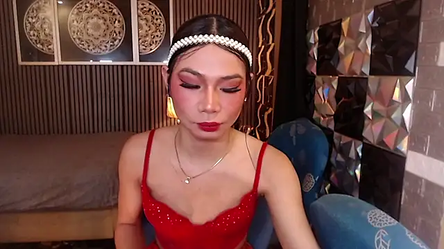 BigCockMaxineTS online show from July 11, 7:33 am