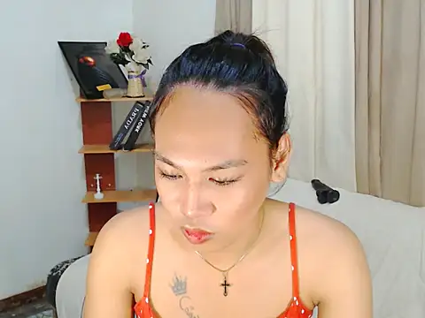 Snapshot of Savanna_White chatting on July 5, 9:44 pm Savanna White online show from July 5, 9:44 pm