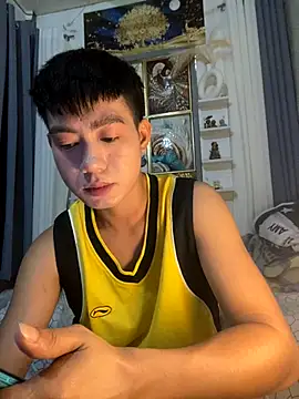 xshyboyx online show from October 4, 5:49 am