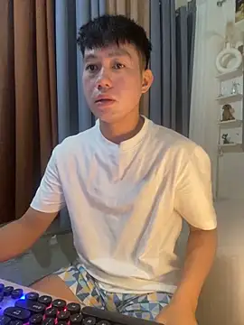 xshyboyx online show from October 29, 2:58 am