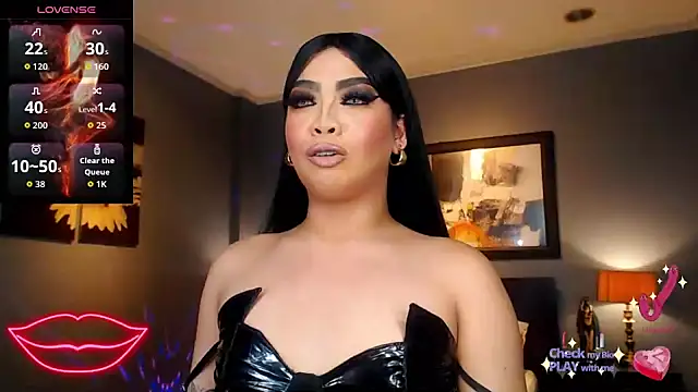 FridaHumphrey online show from April 8, 7:03 pm