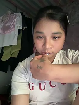 Linbi135 online show from April 12, 10:42 am