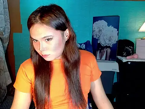 Sasha Faux09 online show from October 8, 4:15 pm