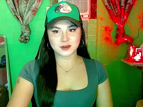 Sasha Faux09 online show from May 14, 9:38 am