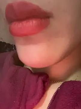 Mimisixo online show from March 27, 5:56 pm