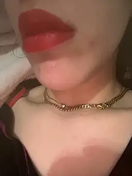 Mimisixo online show from May 17, 3:52 pm