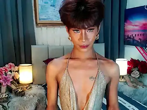 sassylatina online show from October 7, 1:52 pm